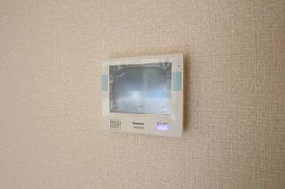 ＴＶモニター付きで来客者が確認できます。　※イメージ