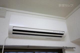 エアコンは洋室に一基ずつ。