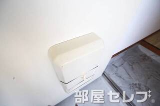 玄関ポスト。