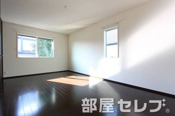 キレイで明るいお部屋になります。