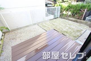 専用庭です。お子様も遊べそうです。