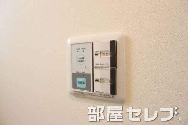 便利な浴室乾燥です。