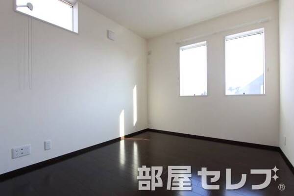 キレイで明るいお部屋になります。