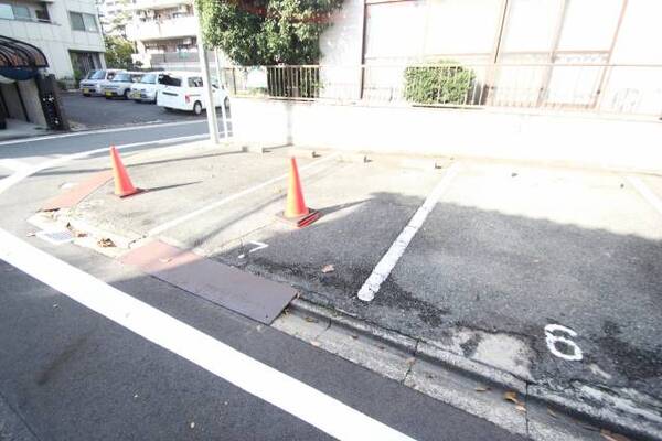 駐車場も御座います。