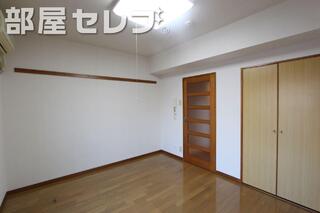 写真は他号室です