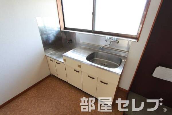 ガスコンロ置けるキッチン。