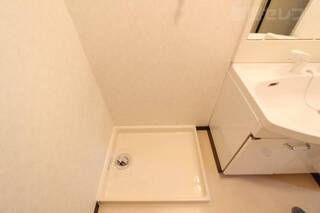 きれいな洗濯機置き場です。