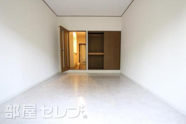 オシャレな居室になりました。
