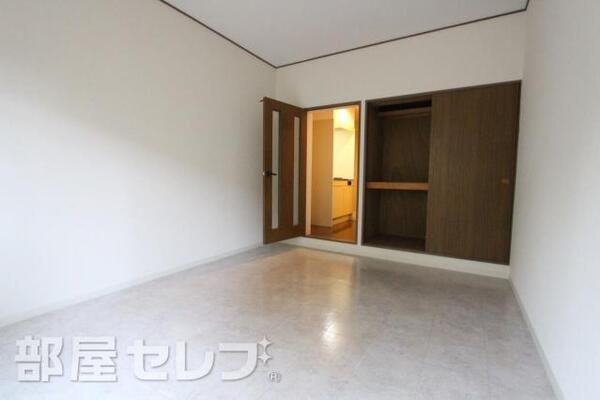 明るい居室です。
