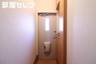 103号室