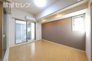 写真は2Fの画像になります。