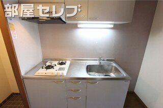 光が差し込む良いお部屋です。
