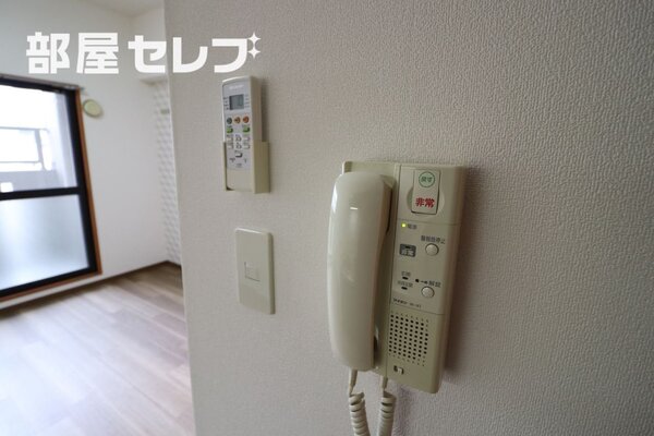 エアコンもございます。