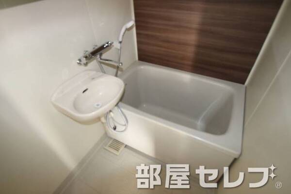 お風呂もきれいにしています。