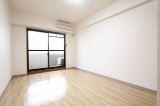 広々したお部屋で生活しやすいですね。