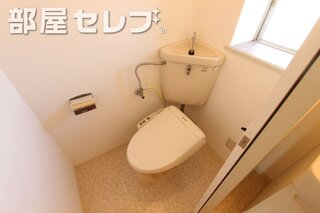 新しい浴室に生まれ変わりました。他号室の写真です