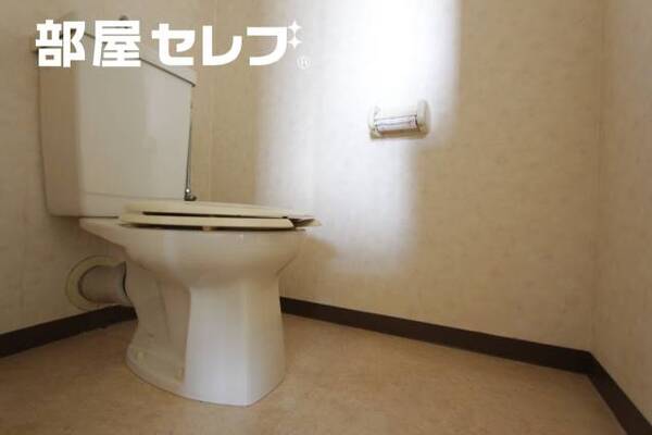 清潔感のあるトイレ。