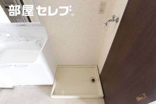 室内洗濯機置き場。