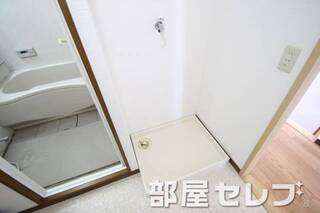 室内洗濯機置き場。