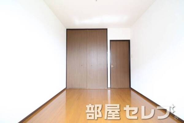 角部屋になります。