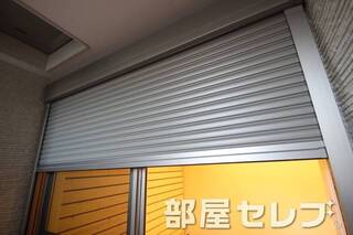 防犯シャッター。