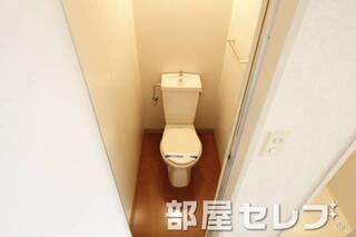清潔感のあるトイレです。
