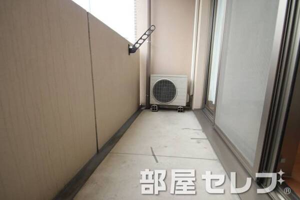 南西側バルコニー。