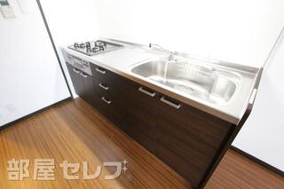 3口コンロのシステムキッチンです。