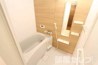 ※EAST棟202号室の写真を流用しています。