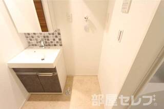 ※EAST棟202号室の写真を流用しています。