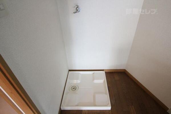 室内洗濯機置き場です。