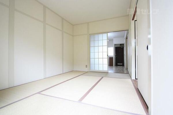 日当たりが良く、心地よい居室です。