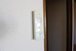 イ