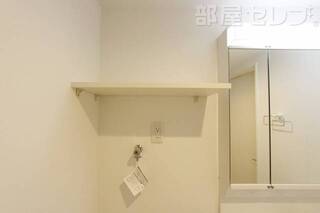 105号室内装写真参照