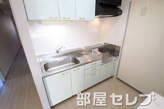 お好きなコンロを置けるキッチンです。