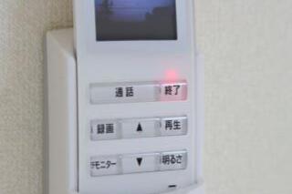 テレビモニターホンで来客時も確認することができる予定です。