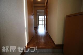 玄関からの眺めです。