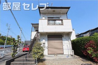 2階建低層住宅。
