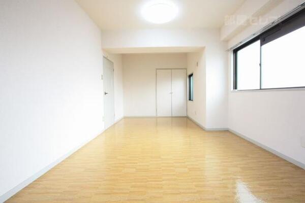 明るいお部屋です。