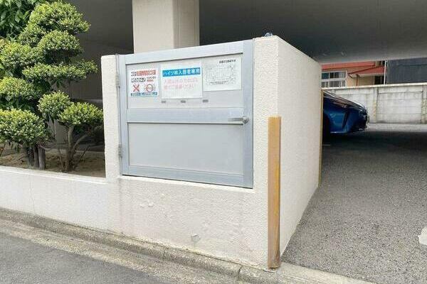 施設内ゴミ置き場