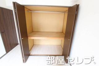 奥行きもあって収納安心。