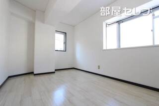 301号室