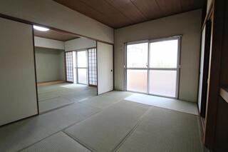 畳は新しいものに変わっております。