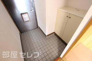 玄関部分です
