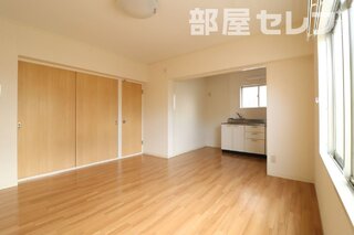南側に和室がありとても日当たりが良いです。