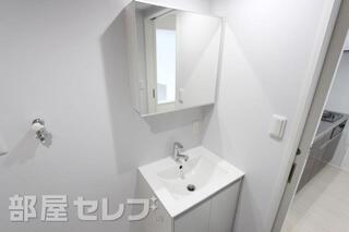 スタイリッシュな洗面台です。