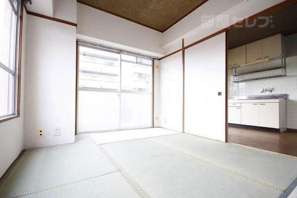 ３Dの写真を使用してます。