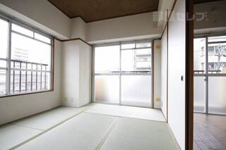 ３Dの写真を使用してます。
