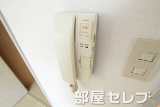 インターホンあります。