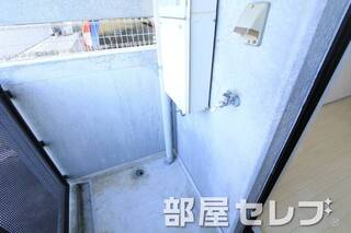 室外洗濯機置場あります。